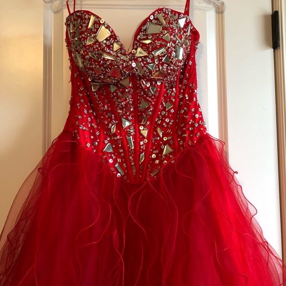 Prom Dress - Picture 4 of 8